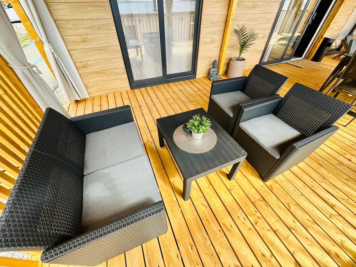 Villa Family Grand De Luxe Mobilhome Selce Ngoại thất bức ảnh